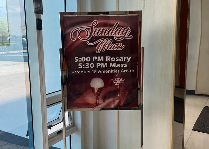 Apartment Chill Staycation Near Ateneo, Up & Maginhawa Eats Manila