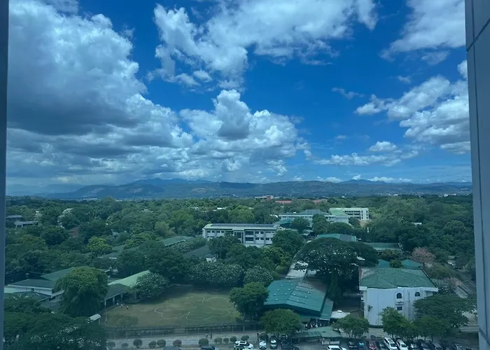Apartment Chill Staycation Near Ateneo, Up & Maginhawa Eats *