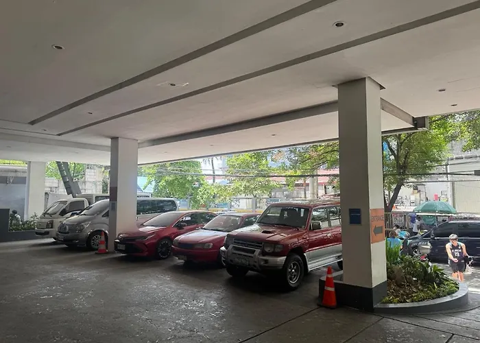 Apartment Chill Staycation Near Ateneo, Up & Maginhawa Eats *
