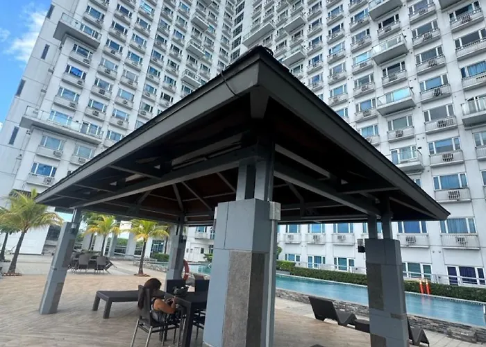 Apartment Chill Staycation Near Ateneo, Up & Maginhawa Eats