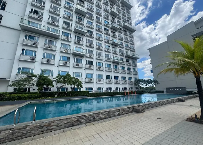Apartment Chill Staycation Near Ateneo, Up & Maginhawa Eats *